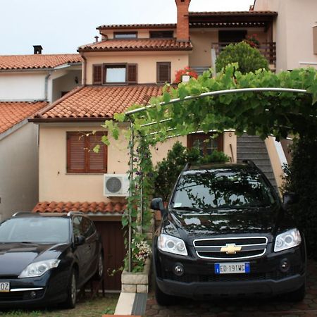 Family Friendly Apartments Πούλα Εξωτερικό φωτογραφία