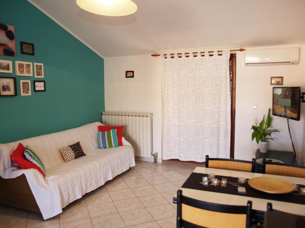 Family Friendly Apartments Πούλα Δωμάτιο φωτογραφία