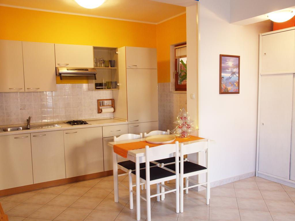 Family Friendly Apartments Πούλα Δωμάτιο φωτογραφία